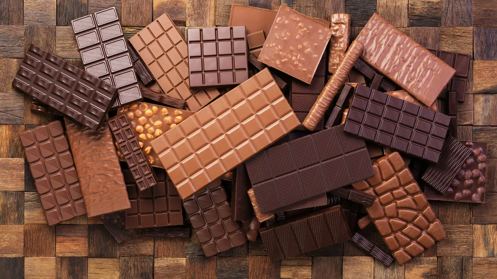 Walmart Shoppers Choose Nostalgic Campfire Chocolate Over Popular Candy Bars