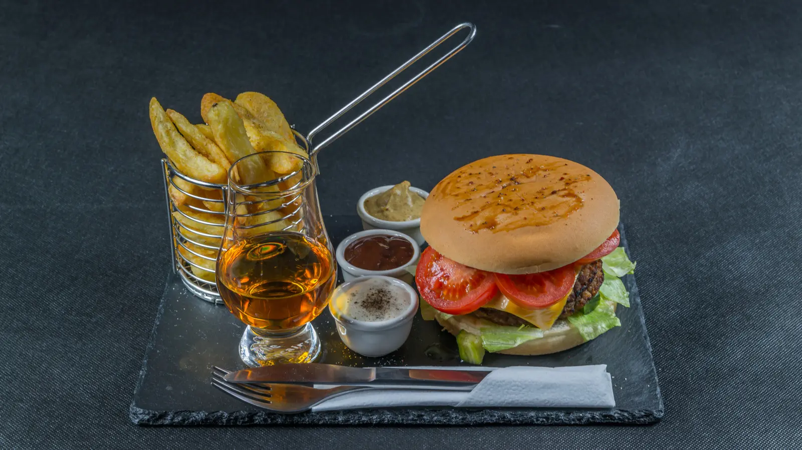 Whiskey and Burgers: A Surprising Pairing Worth Trying