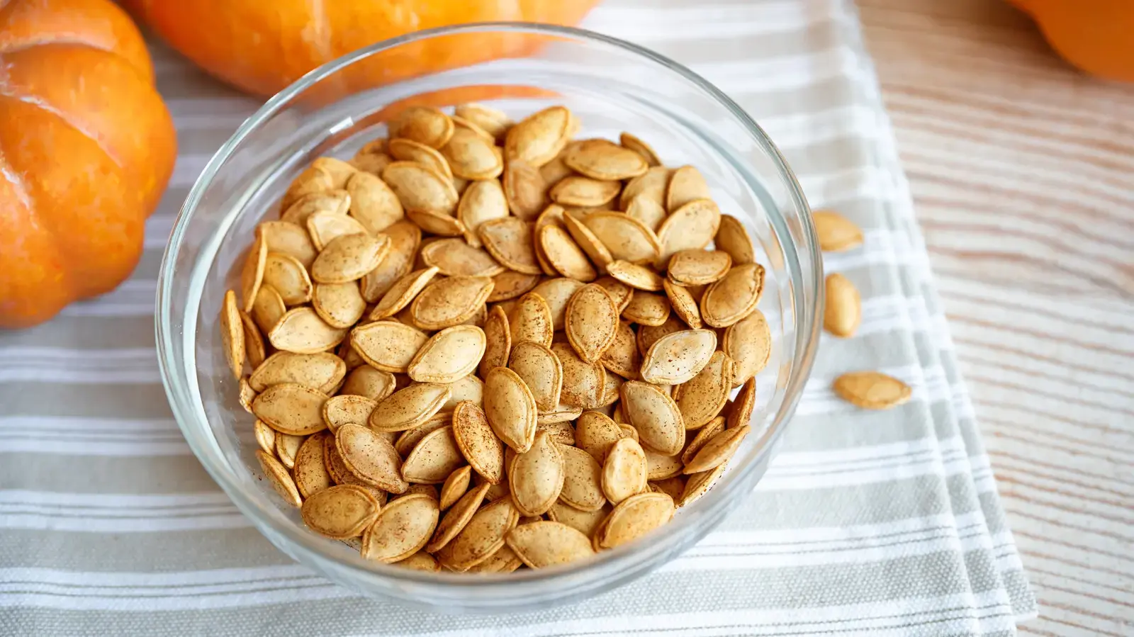 10 Tips for Turning Leftover Pumpkin Seeds into Crispy Snacks