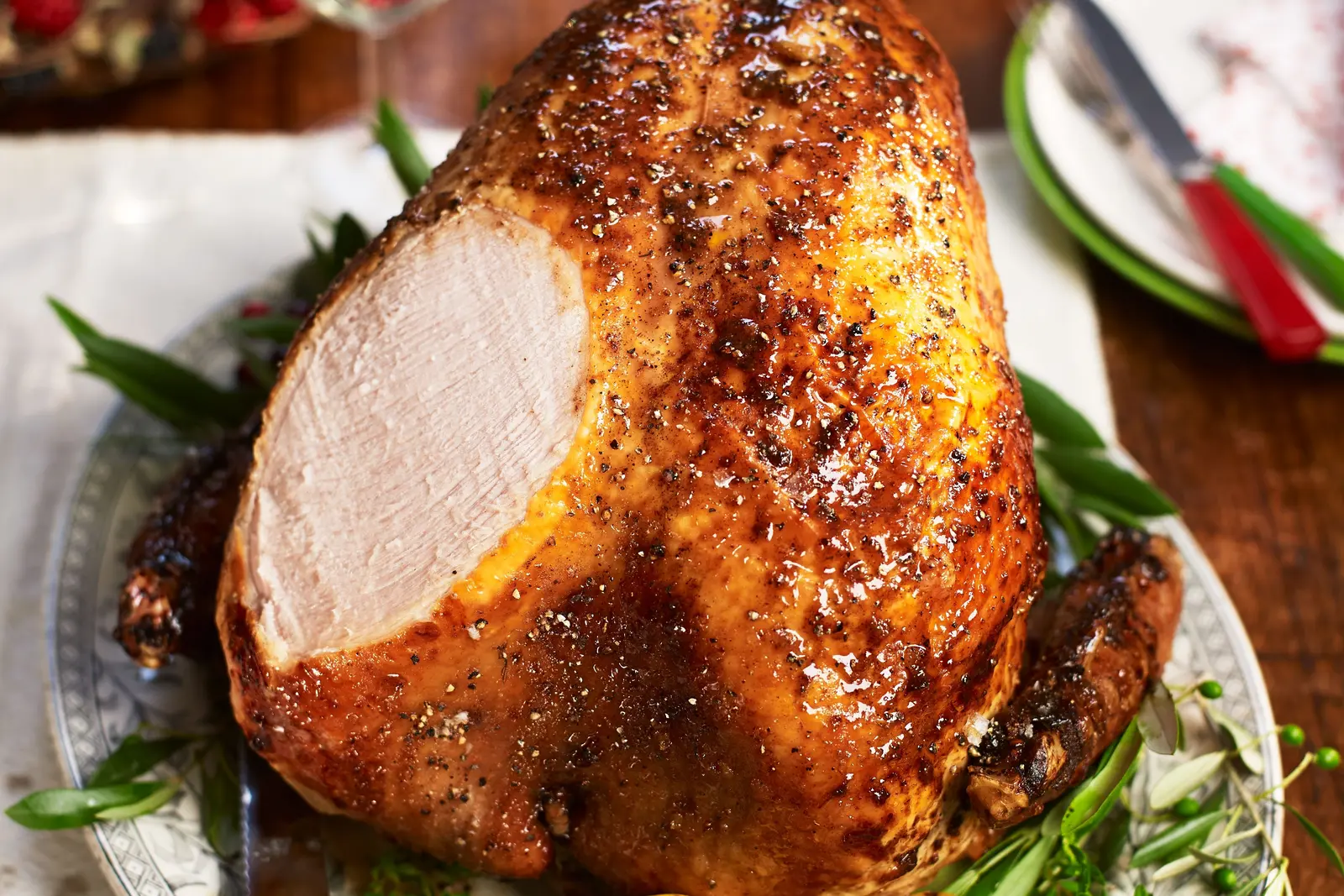 Mastering the Ultimate Holiday Roast Turkey