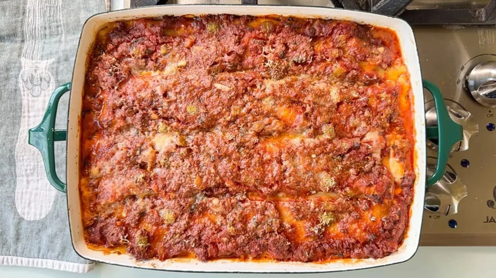 Feeding a Crowd on a Tight Budget: 32 Budget‑Friendly Meal Ideas