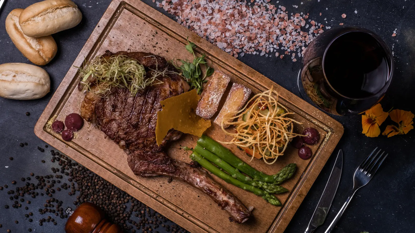 Not Texas Roadhouse, Outback, Or LongHorn: 5 Alternative Steakhouse Chains To Try At Least Once
