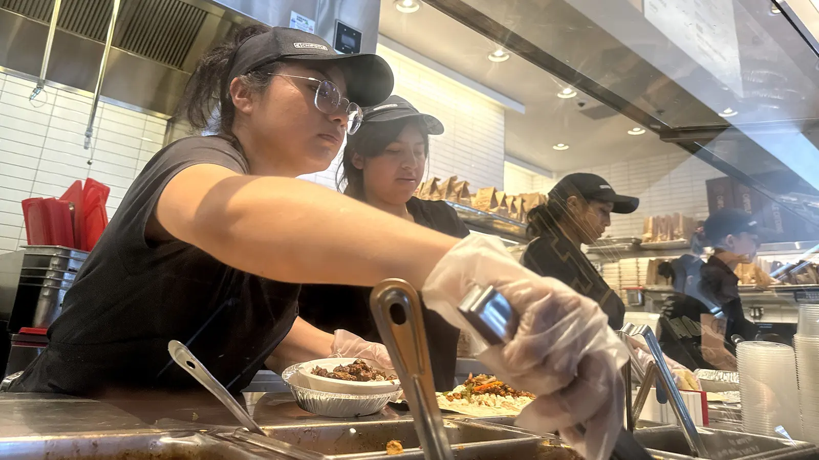Chipotle’s Burrito Bowl: How to Order Like a Pro