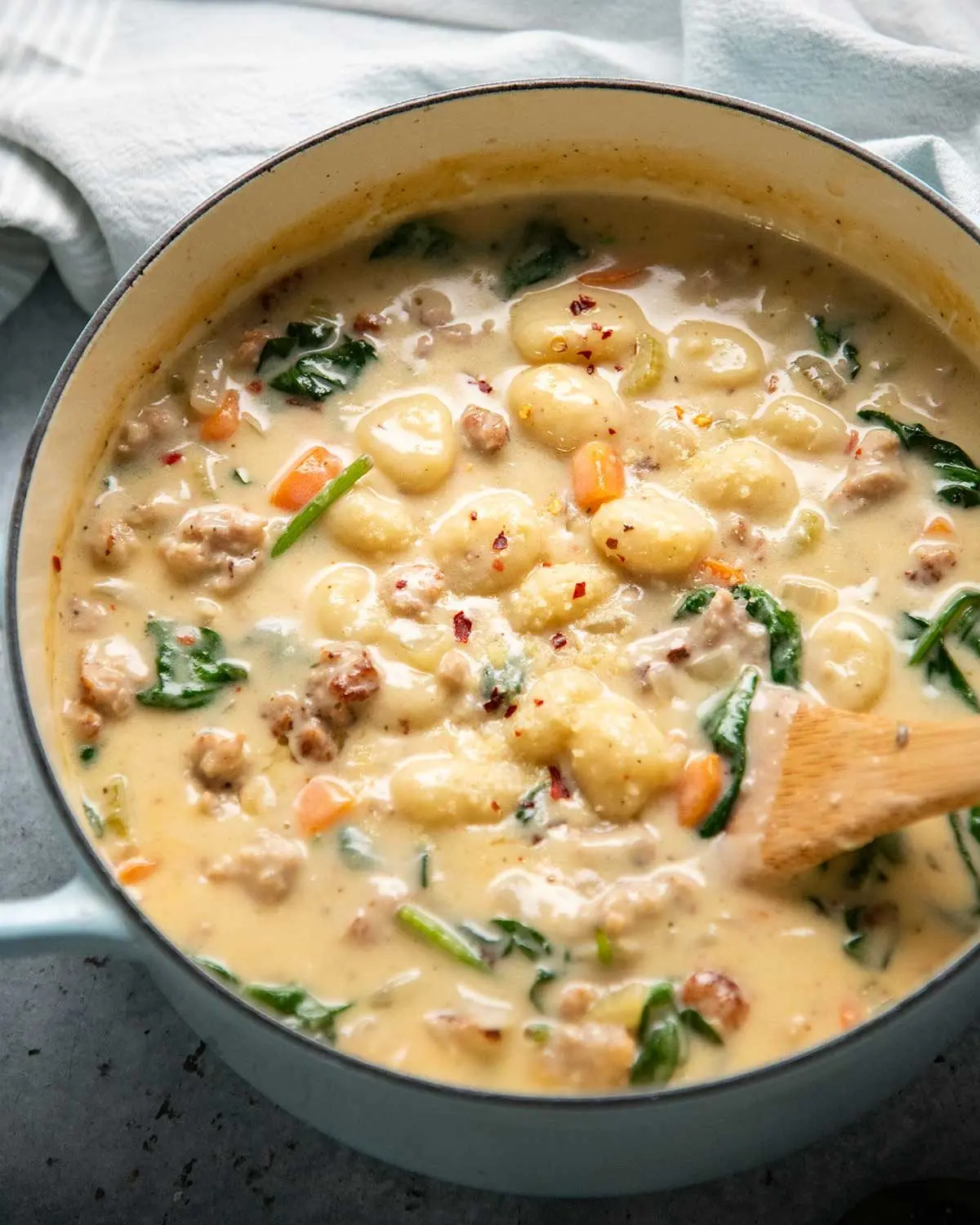 Creamy Sausage Gnocchi Soup Wins Hearts with Simple Comfort