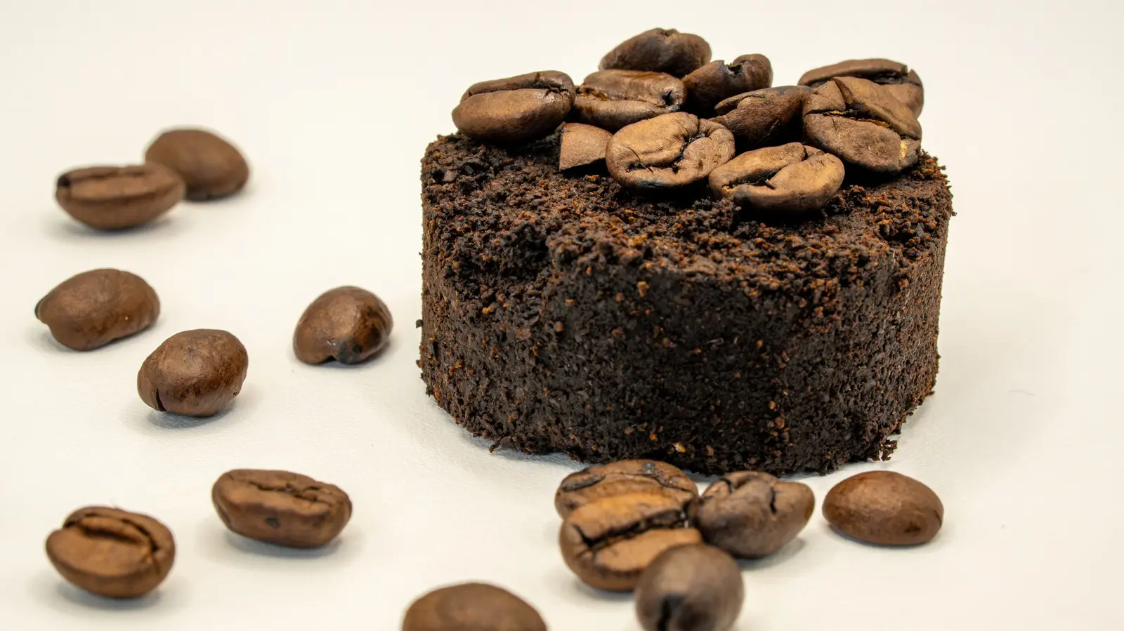 Add Baking Powder to Coffee for Richer Flavor
