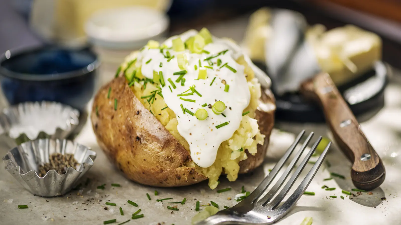 Baked Potatoes Get a Flavor Boost With This Unexpected Savory Dip