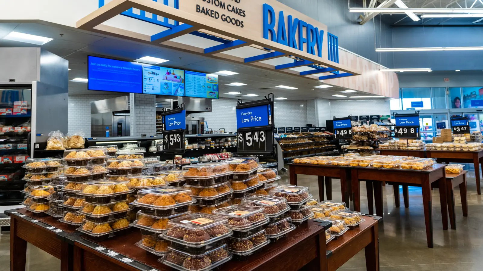 The Best Blueberry Dessert From Walmart's Bakery, Hands Down