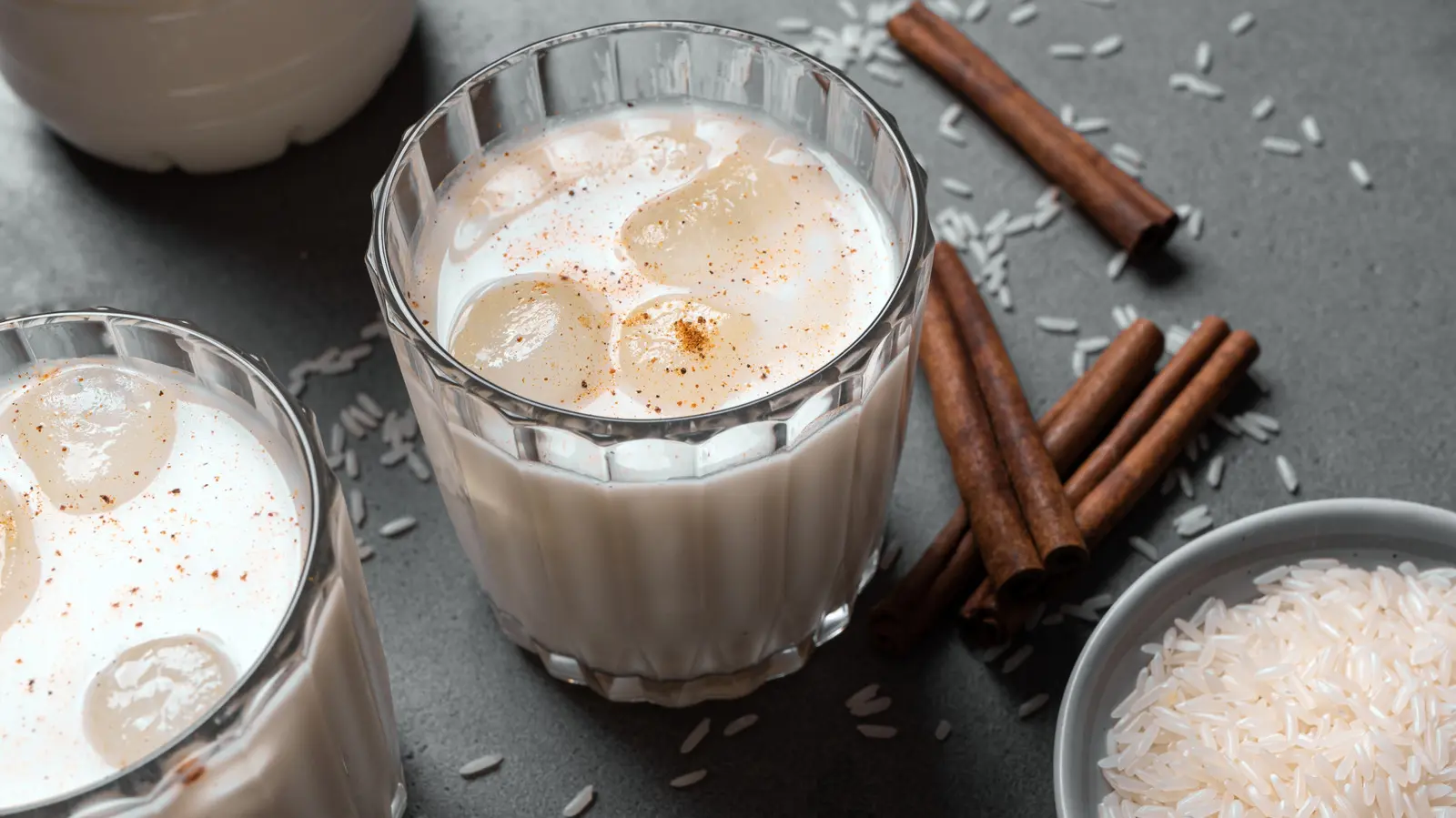 Cinnamon Horchata Shake Redefines Autumn Beverage Trends