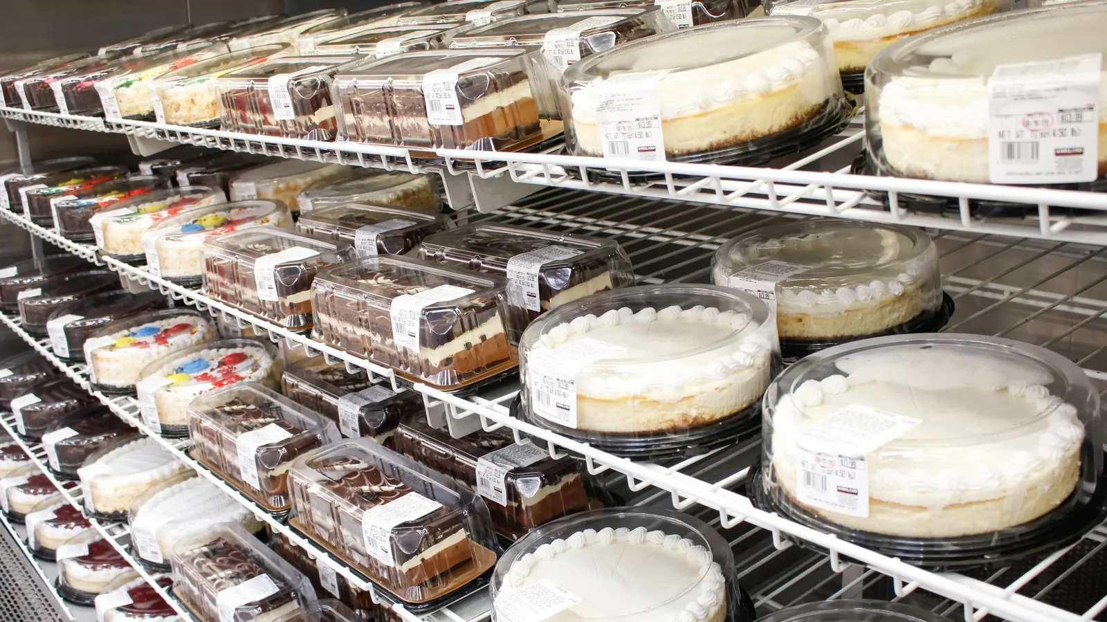 Costco Introduces Two-Flavor Dotcake Pack as 2026 Dessert Trend Takes Hold