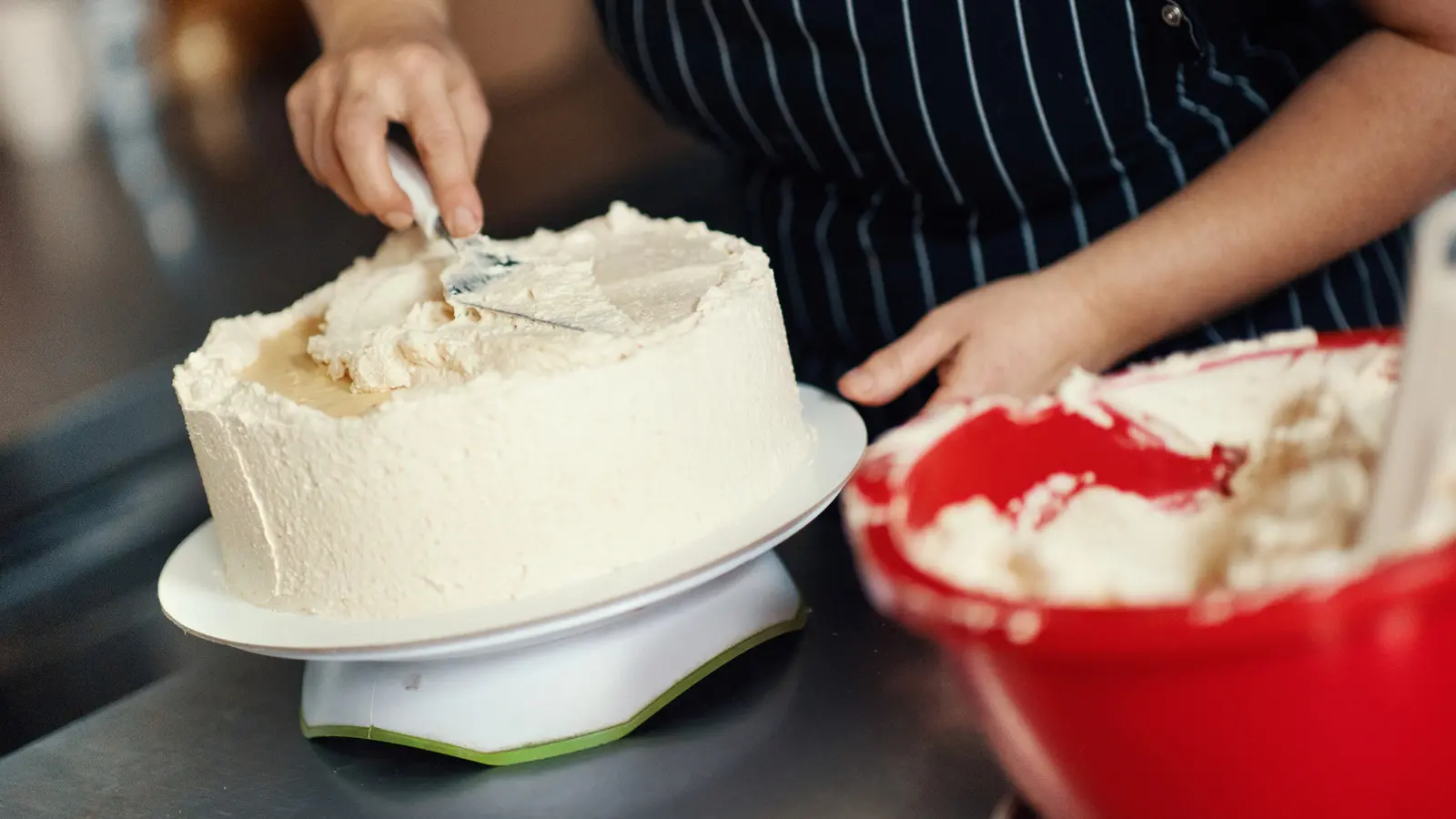 This Discontinued Pillsbury Cake Mix Was Inspired By An Old-Fashioned Southern Cake — But It Was Much, Much Richer