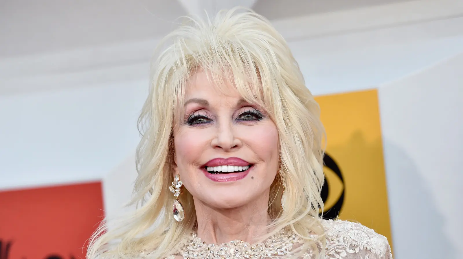 Dolly Parton’s Simple Fried Apple Recipe Uses Only Four Ingredients
