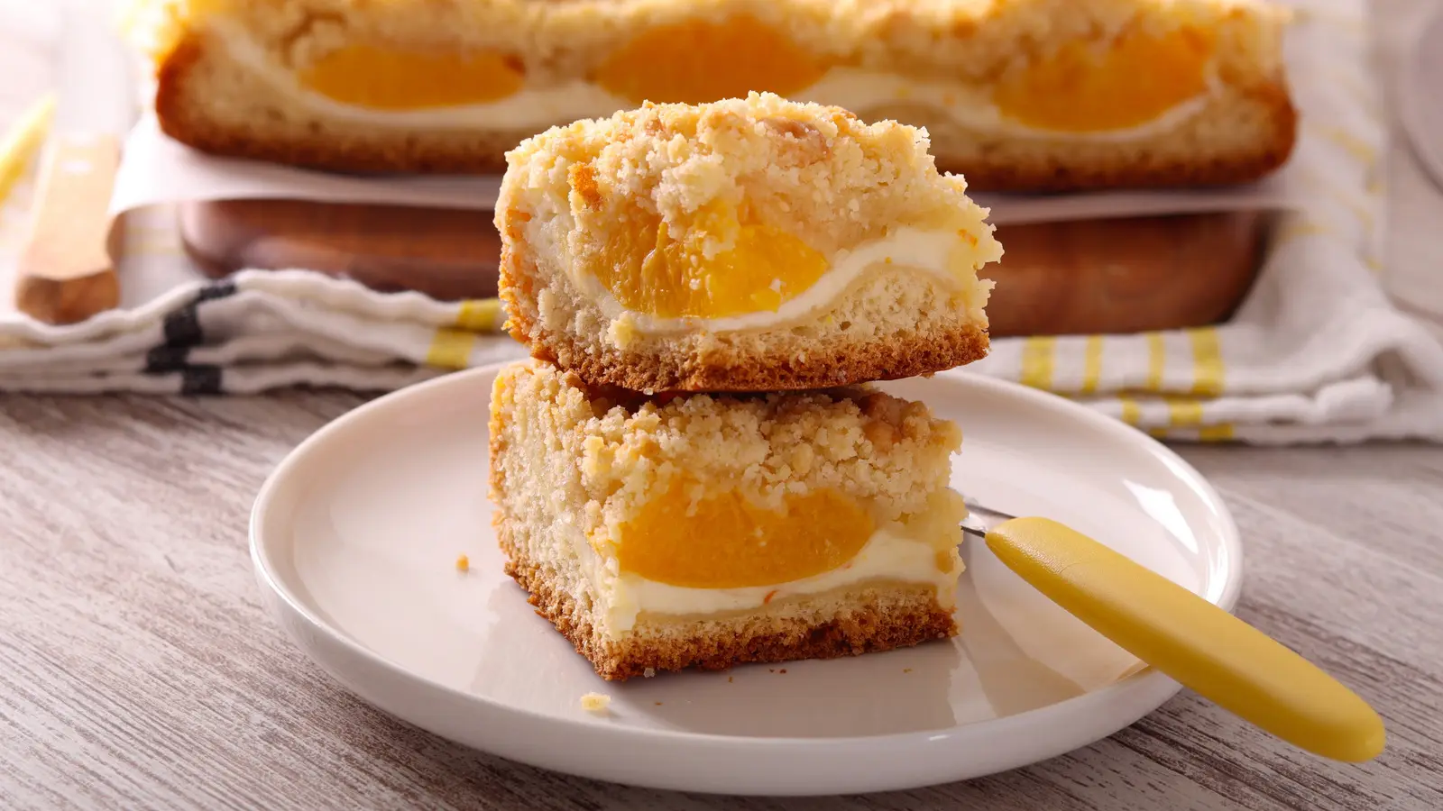 Duncan Hines Yellow Cake Mix Turns Peach Dump Cake Into a Quick Delight