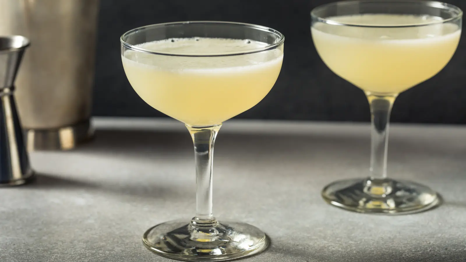 Elevate an Old‑School Gin Cocktail into a Classic Halloween Sipper