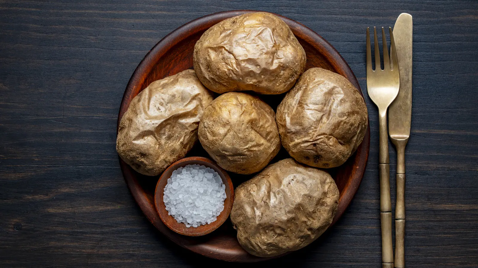 Elevate Your Baked Potato Into A Hearty Shepherd’s Pie Hybrid