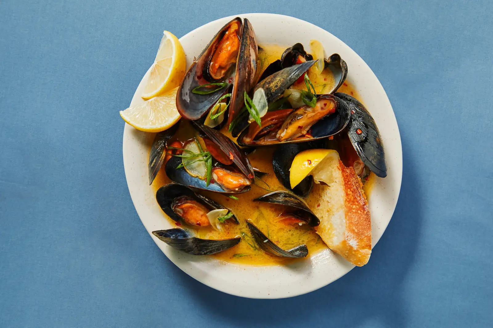 Elevating Weeknight Dining with Garlicky Miso Mussels