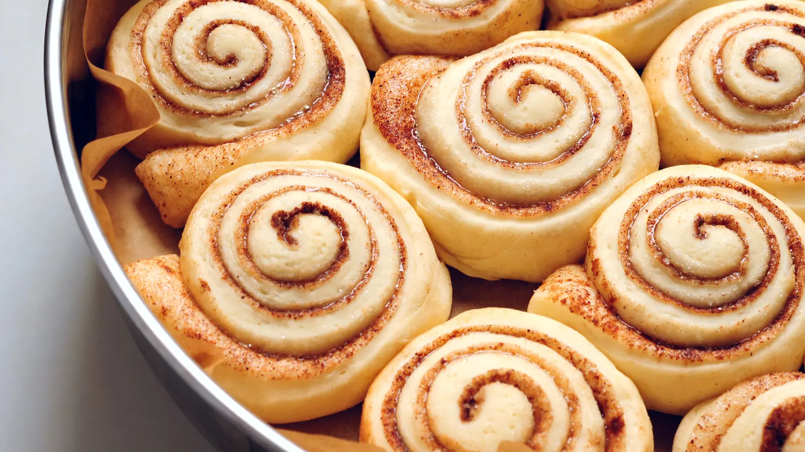 Make Canned Cinnamon Rolls 10X Better With No-Bake Cheesecake Filling
