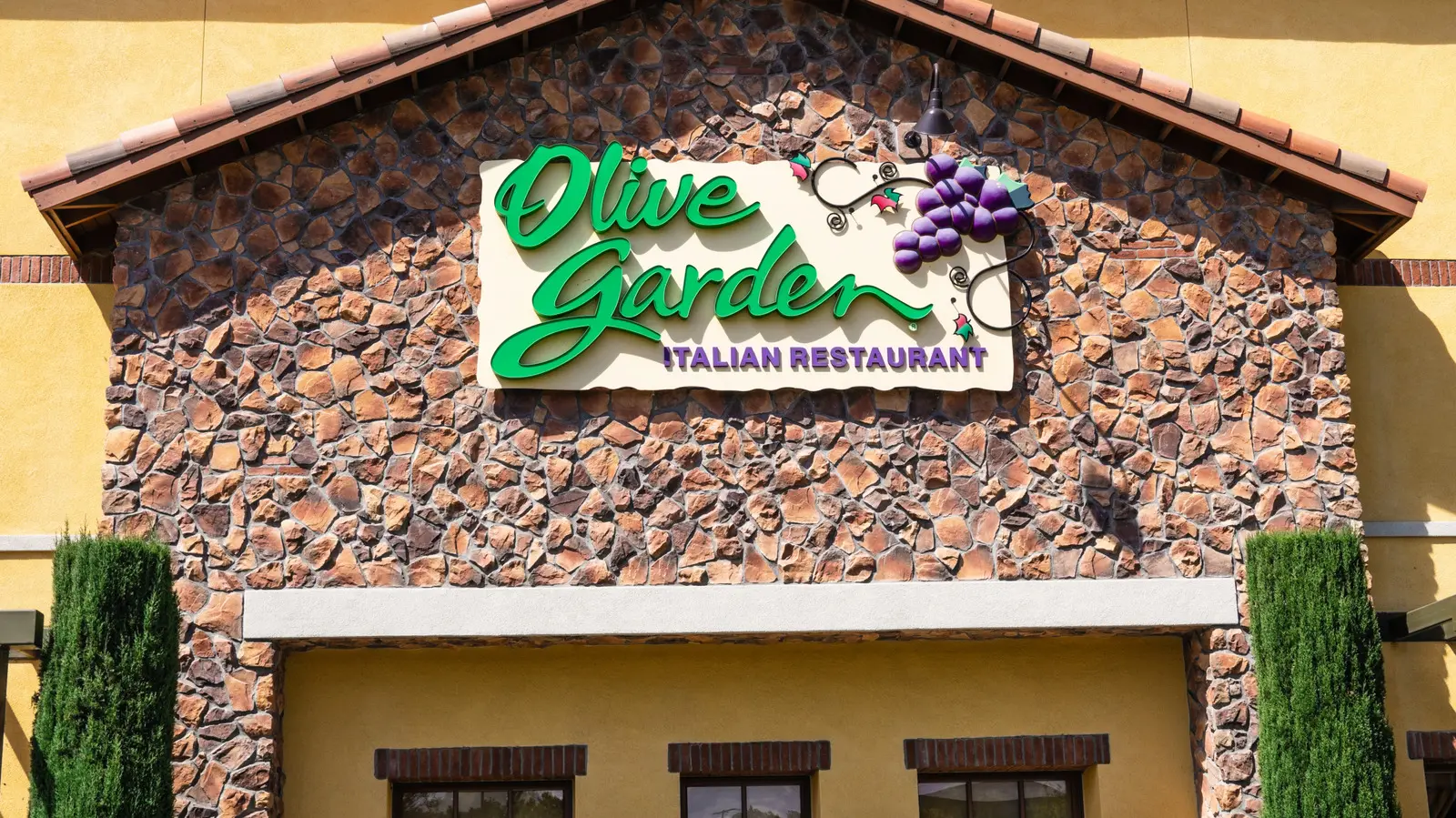 Nostalgic Pasta Dishes That Should Return to Olive Garden Menus