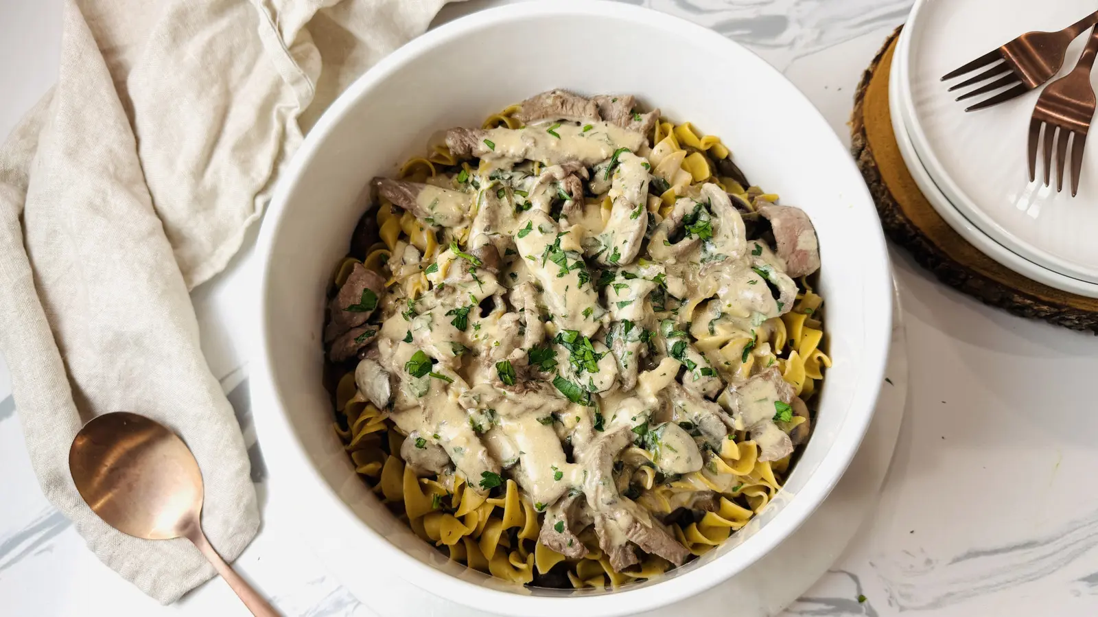 One‑Pot Beef Stroganoff: A Russian Classic Made Easy
