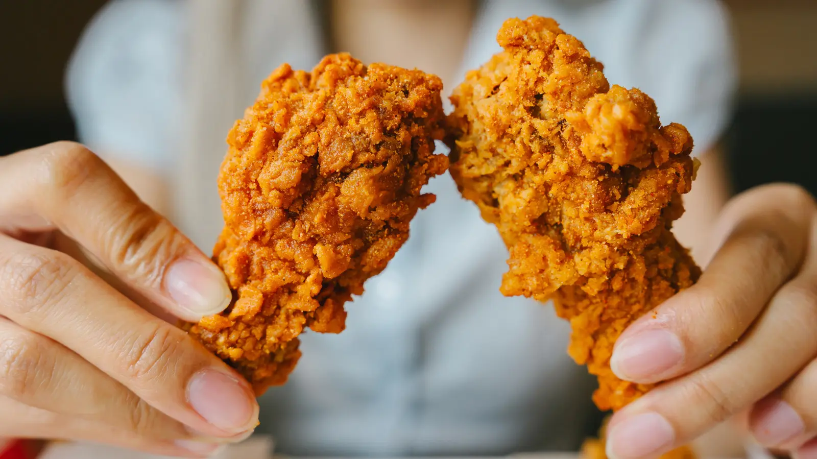 Forget Shake 'N Bake: Use This Pantry Staple For The Ultimate Pan-Fried Chicken Comfort Meal
