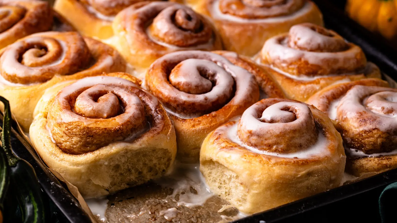 Give Cinnamon Rolls A Richer Flavor With This Simple Liquid Swap