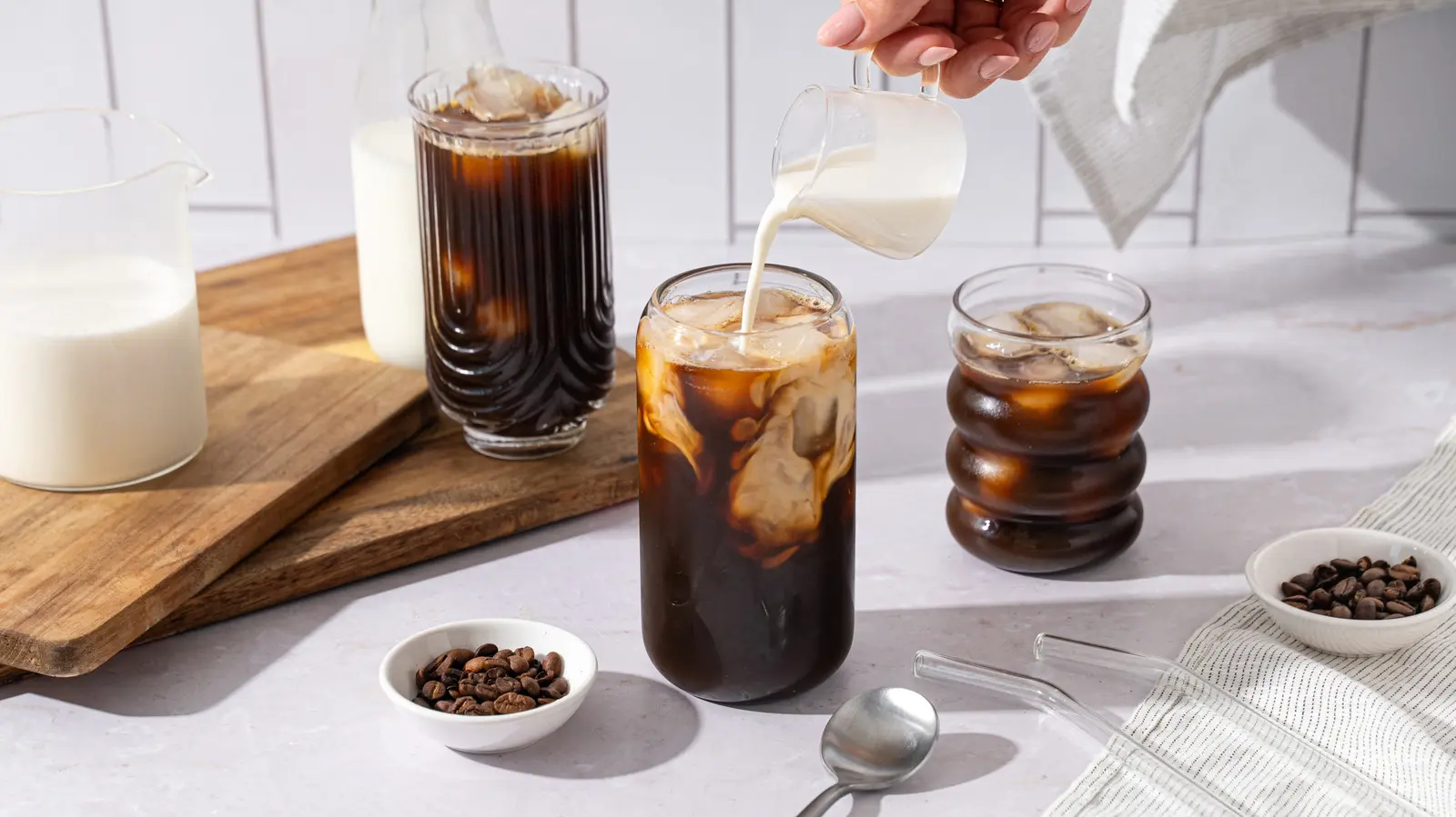 Simple Vanilla Coffee Creamer Elevates Morning Brews With Five Natural Ingredients