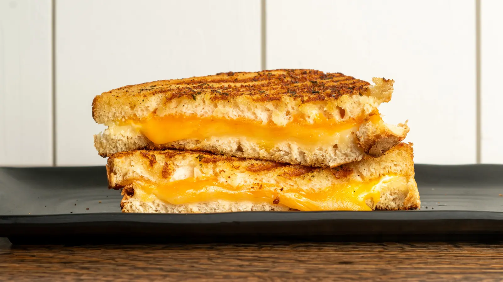 Grilled Cheese Gets a Southern Twist with Pimento Cheese