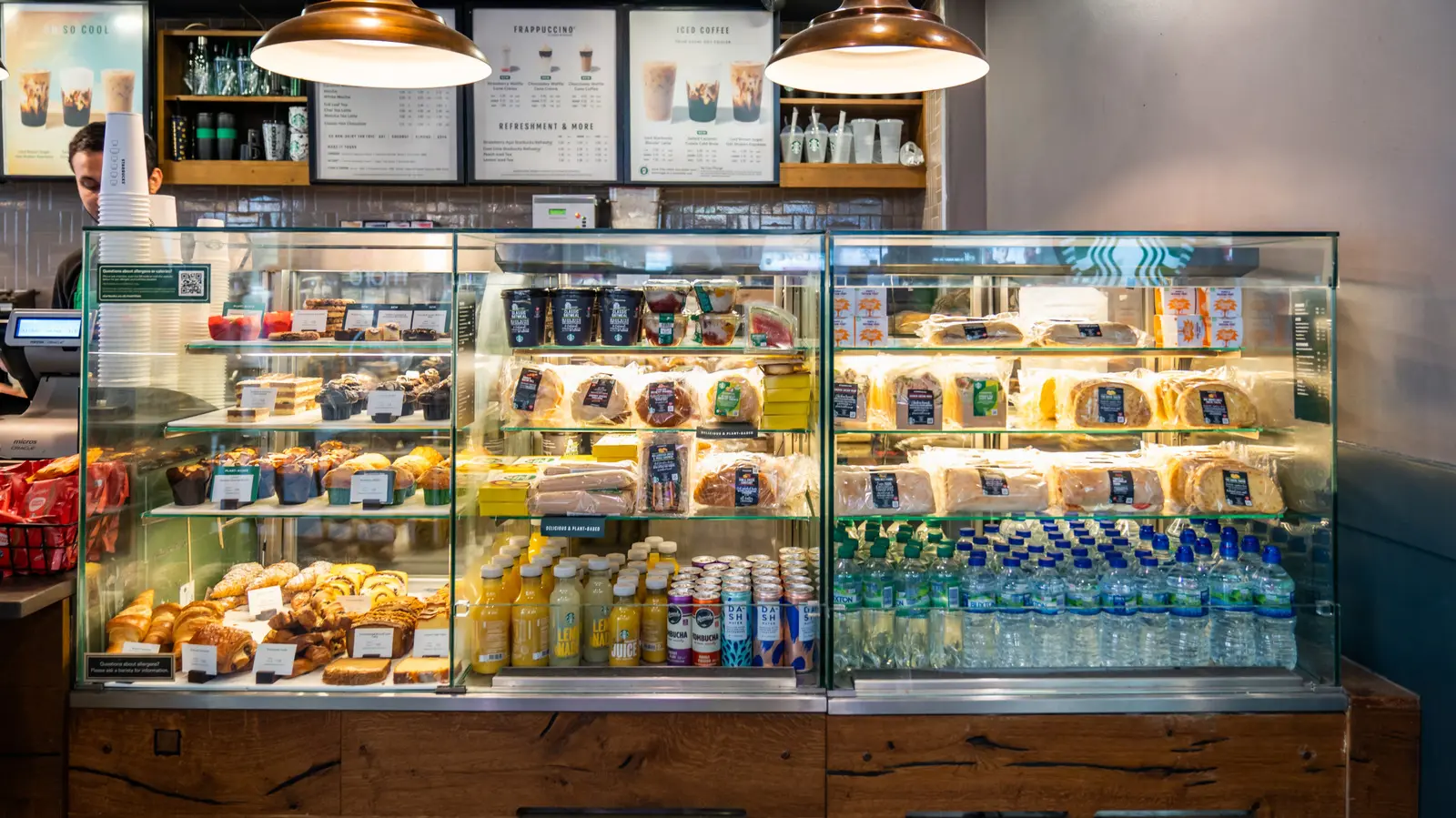 Starbucks Introduces a Flavorful Vegetarian Breakfast Sandwich That Rivals Traditional Options