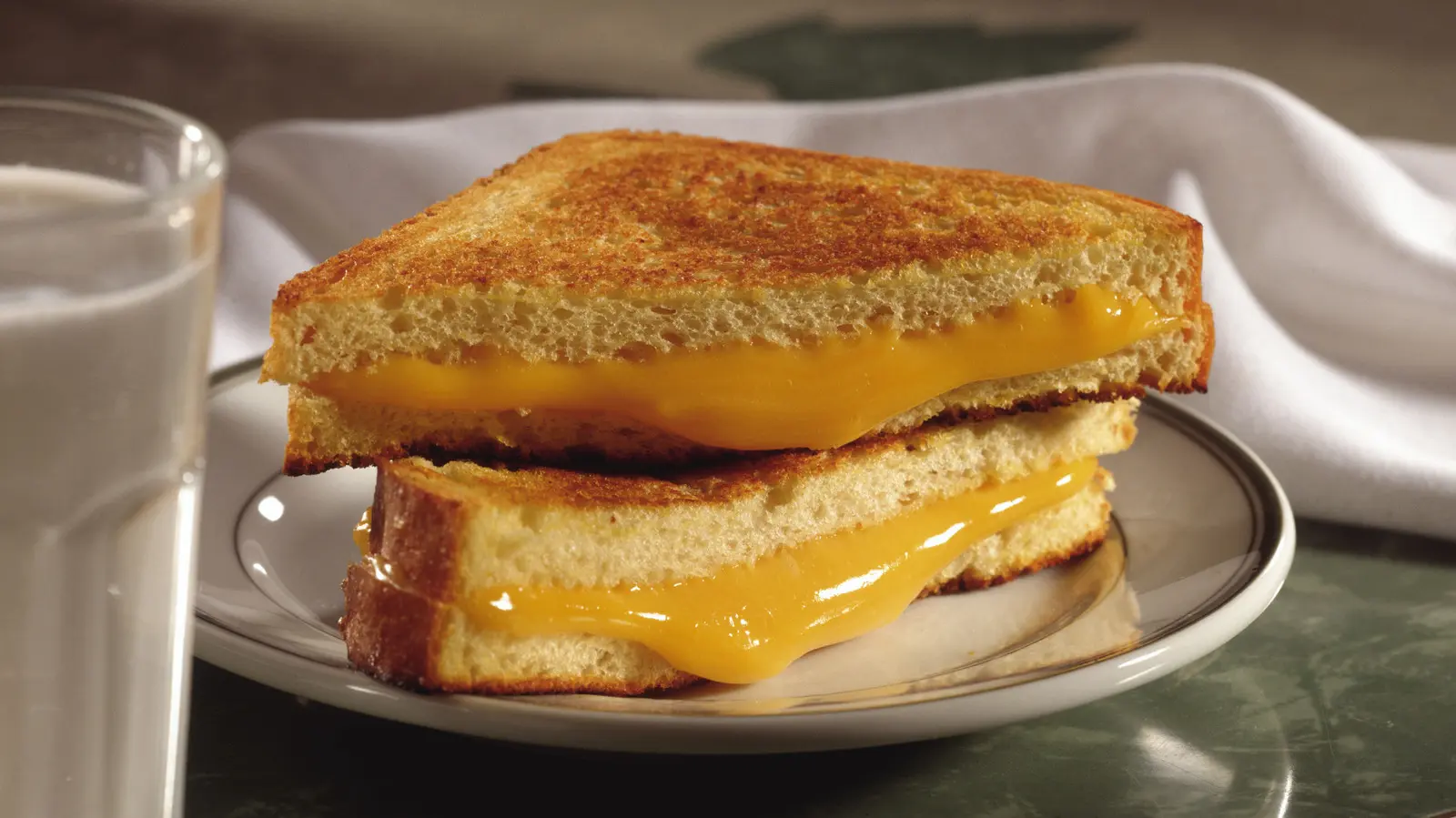Home Cooks Give Grilled Cheese A Briny Bite With One Jarred Addition