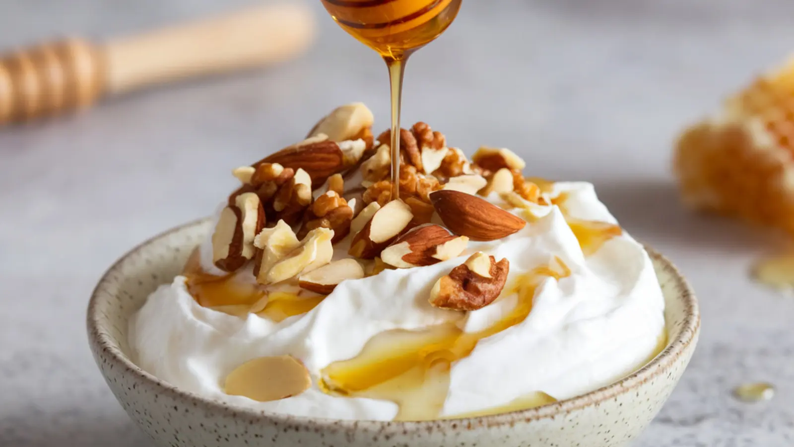 The Yogurt Choice That Nutritionists Prefer