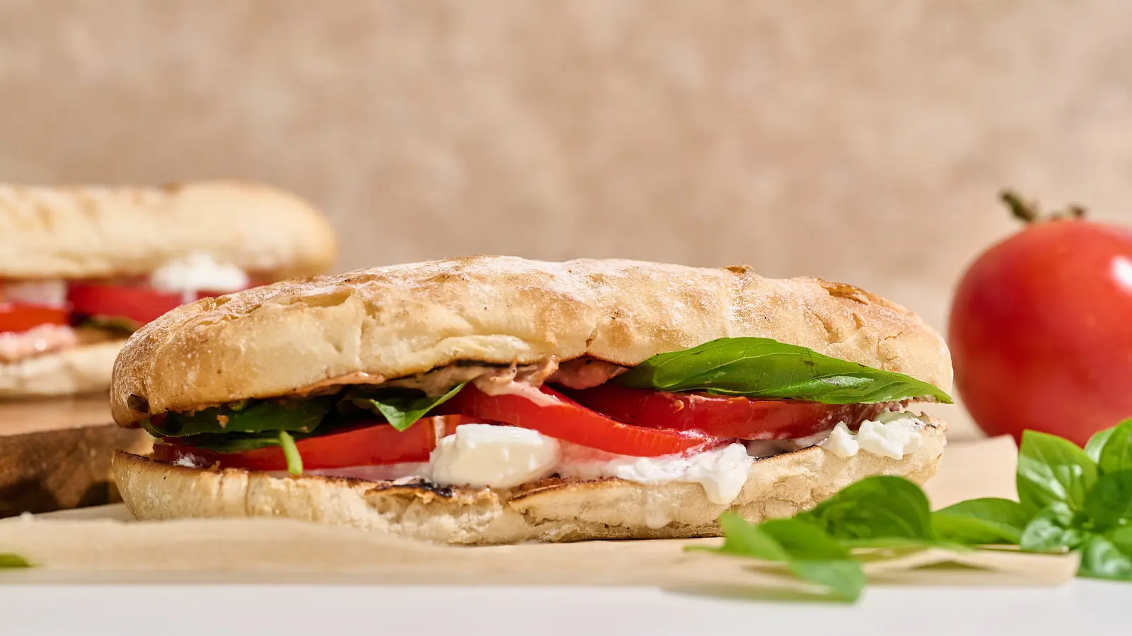 Ultimate Tomato Sandwich: A Fresh Twist on a Classic